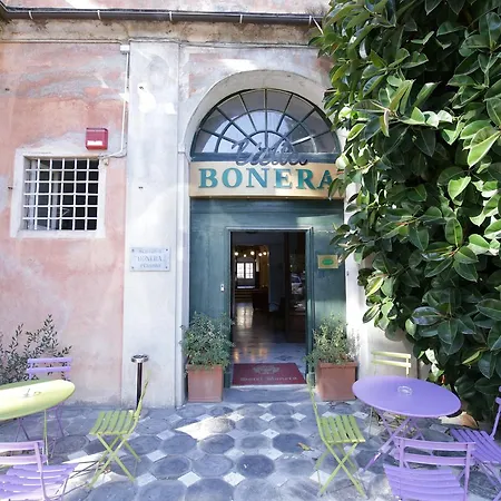 Bonera Hotel