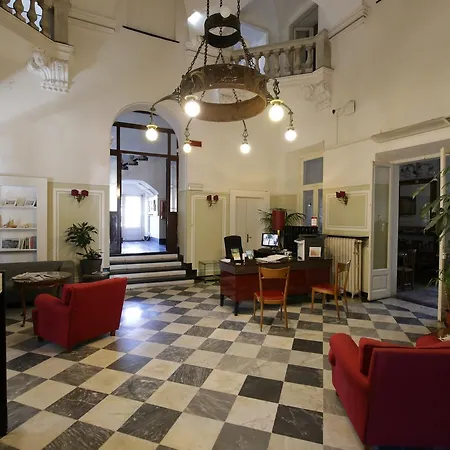 Bonera Hotel 2*