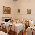 Bonera Hotel 2*